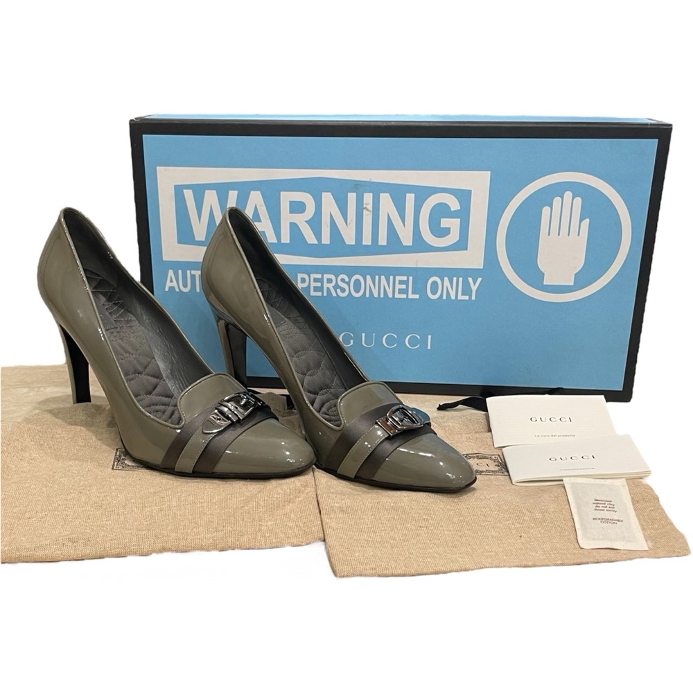 GUCCI Olive Green Gray Patent Leather Buckle Pumps US 9